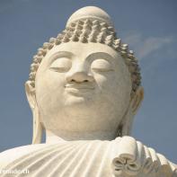 Thailand 2009 Ausflug zum weissen Buddha auf der Insel Phuket 003.jpg